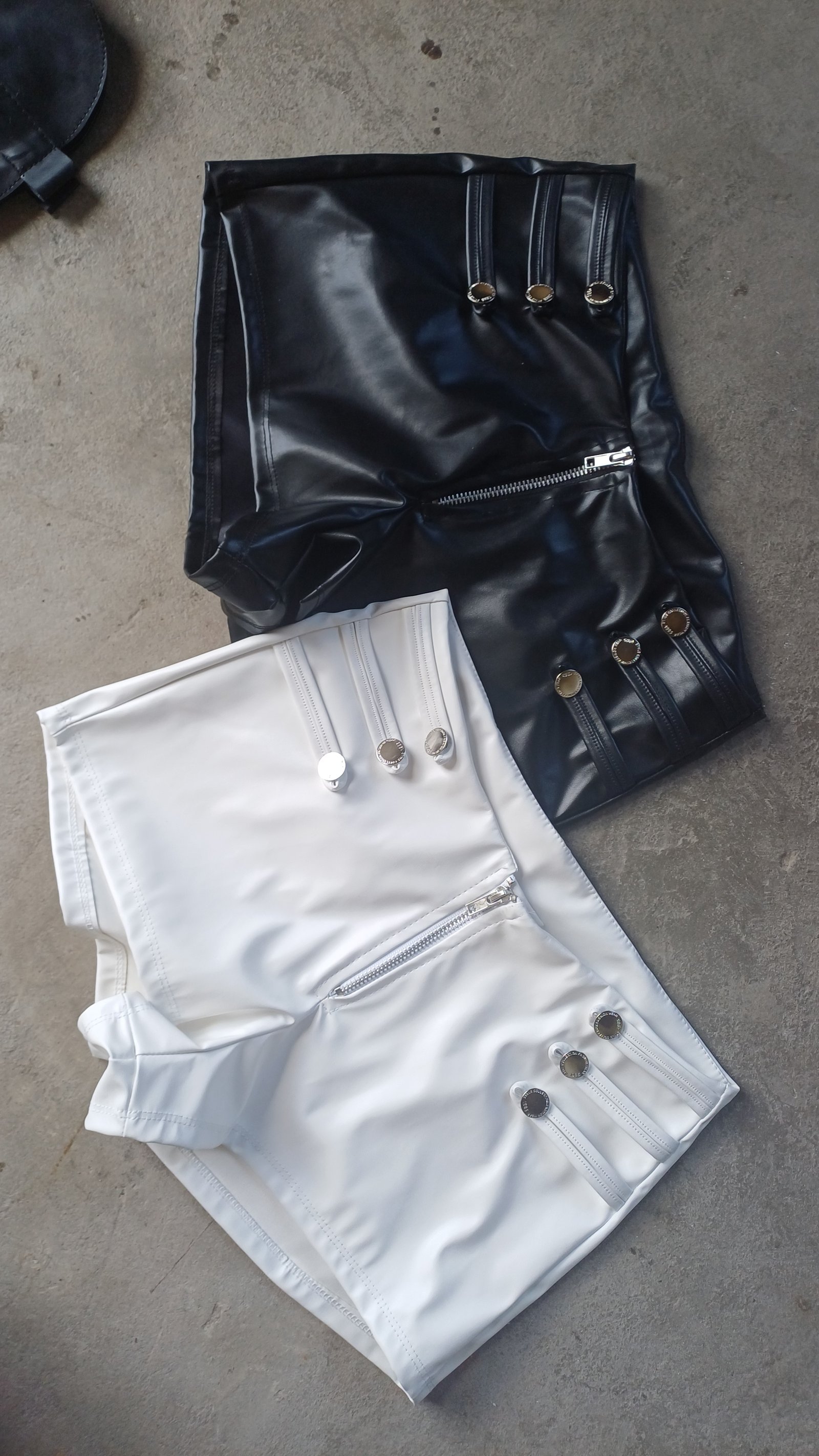 SHORT NAPOLEON CUERINA